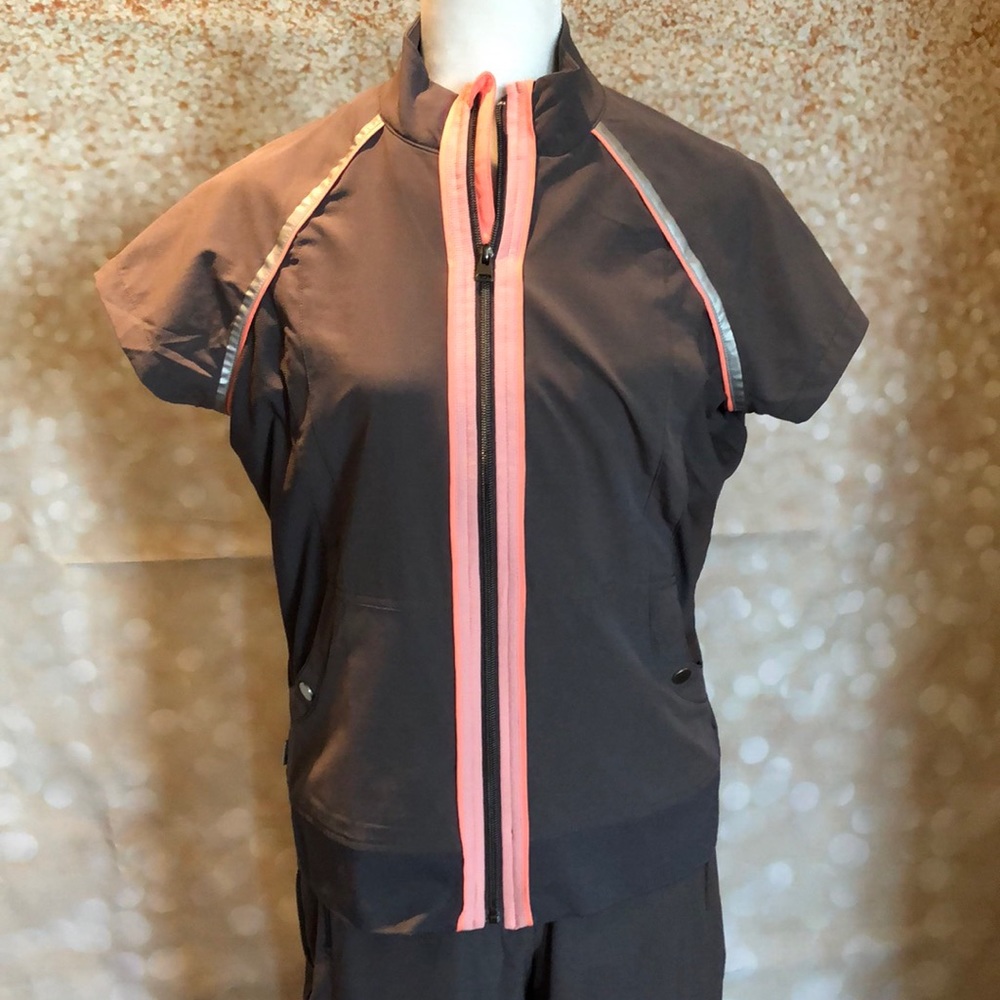 Women’s Jacket - Picture 2 of 3